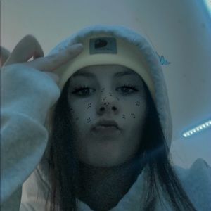 Meet your Posher, Briana